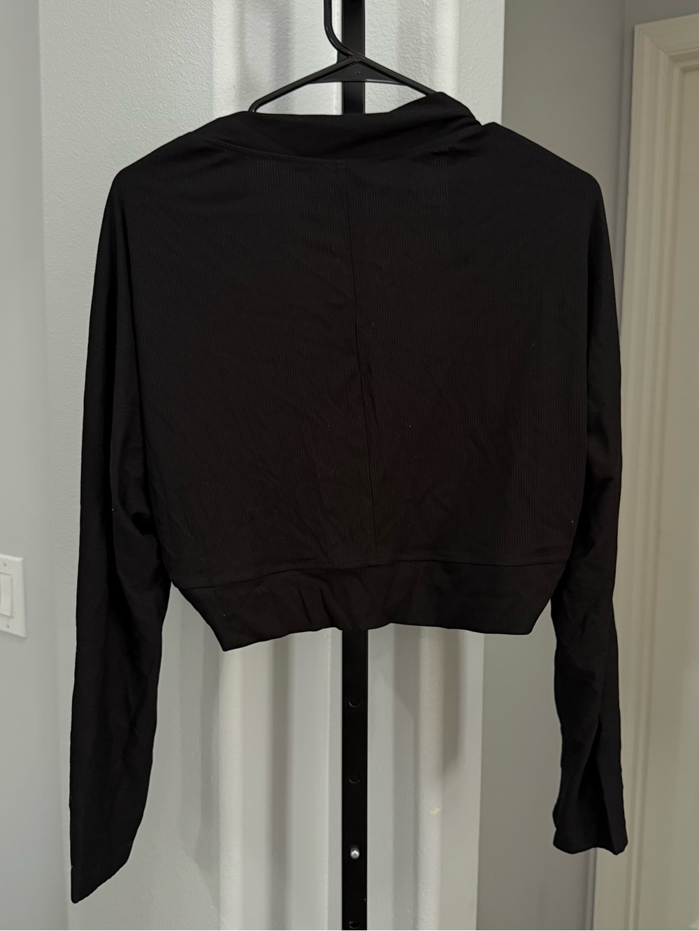 OGL NWT Bamboo Blend Breathable Summer Cropped Shrug Cardigan Black Size Large - Picture 4 of 4